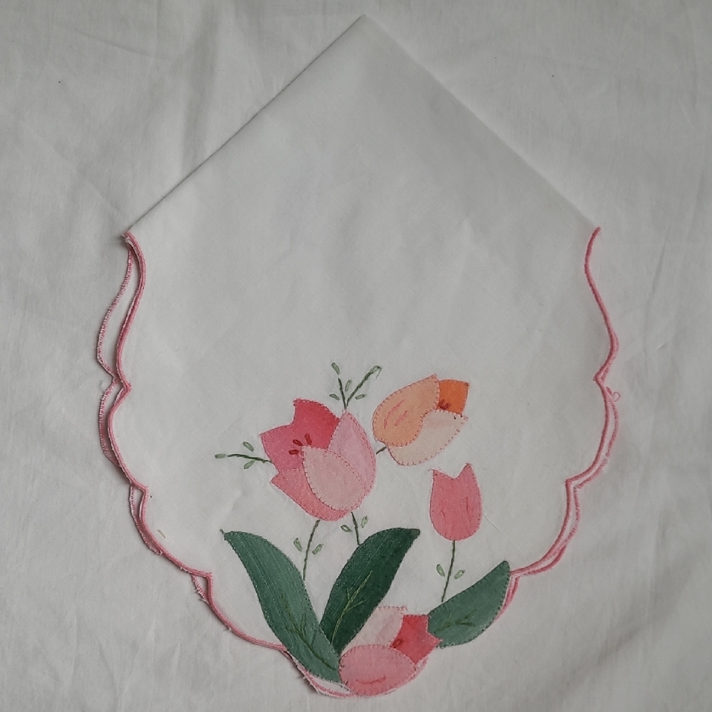 Vintage Appliquéd Bread Basket Liner
